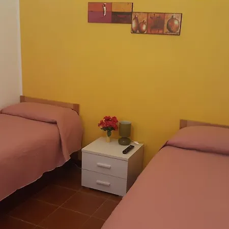 Caracciolo לינה וארוחת בוקר