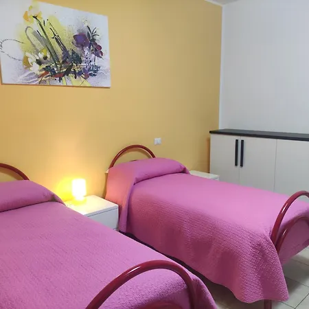 Caracciolo Bed & Breakfast *